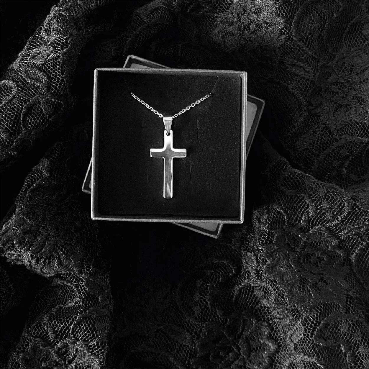 Collana Darkness