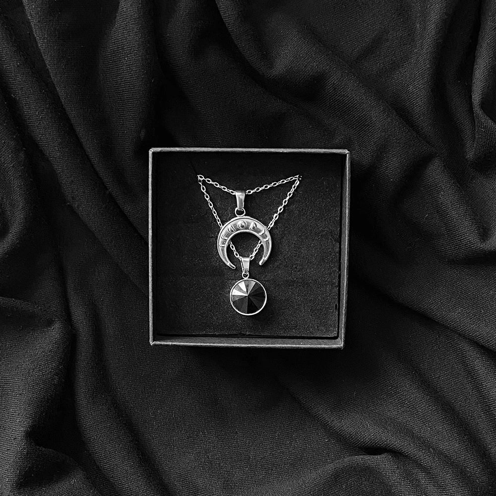 Collana Hecate