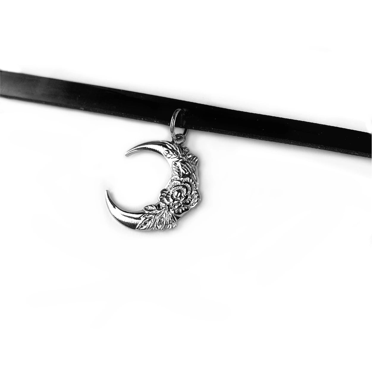 Choker Luna con Rosa 124