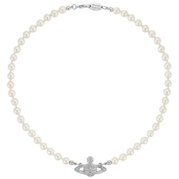 la collana con le perle di vivienne westwood