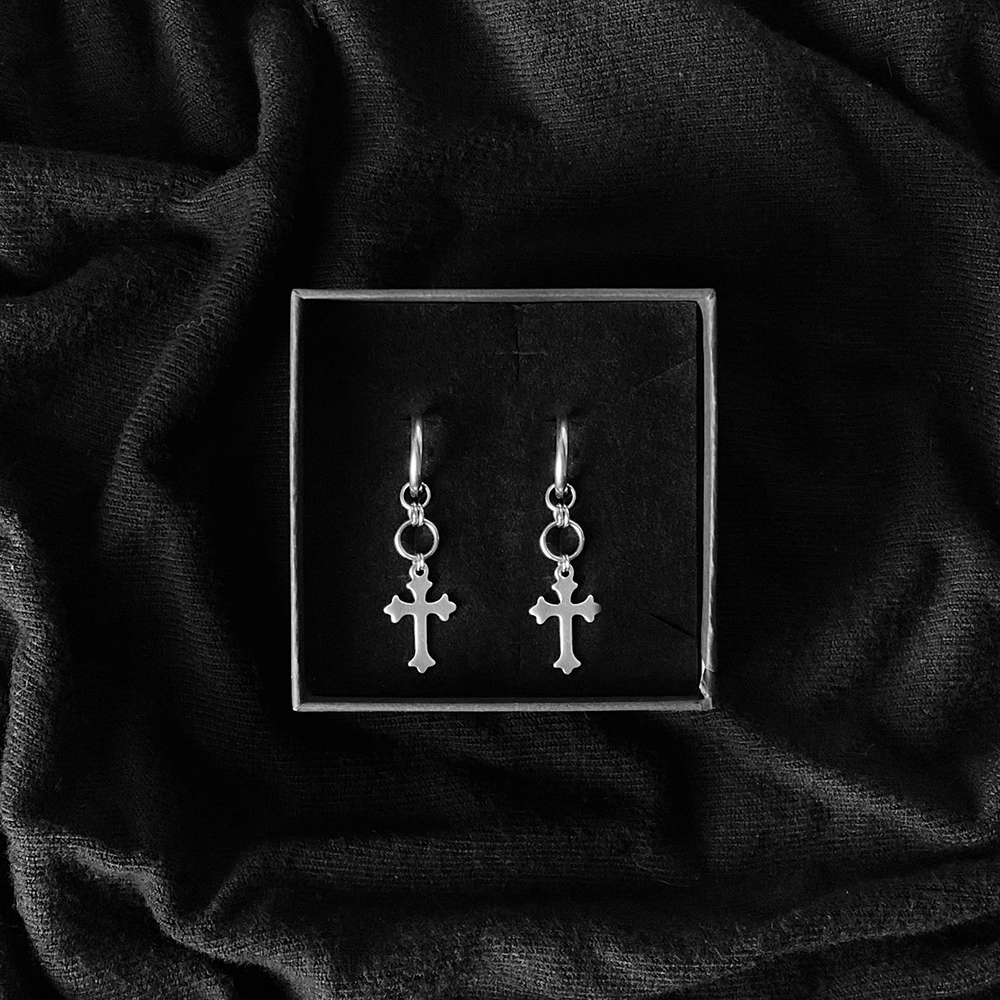 orecchini-hoops-croce-gotica